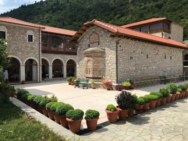 Elena'S Villa Chrysomilea Exterior photo